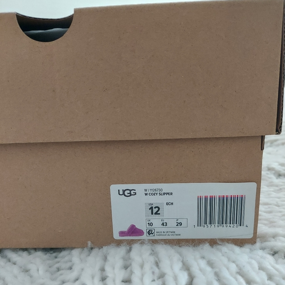 UGG Cozy Slipper - Echinacea - Picture 2 of 10